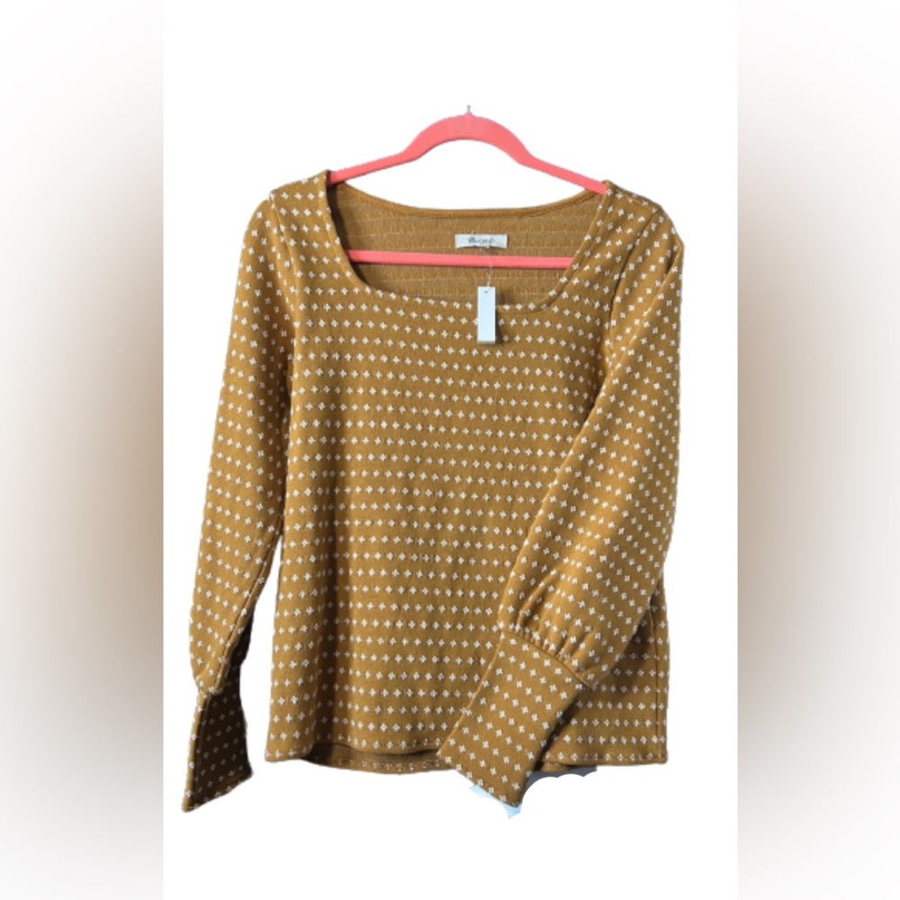 Madewell Size XS yellow mustard color sweater, square neck line, puffy sleeves